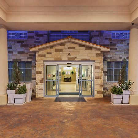 Holiday Inn Express & Suites Brady By Ihg Extérieur photo