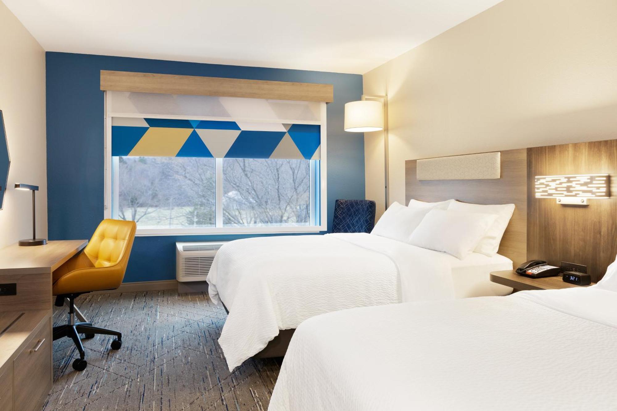 Holiday Inn Express & Suites Brady By Ihg Extérieur photo