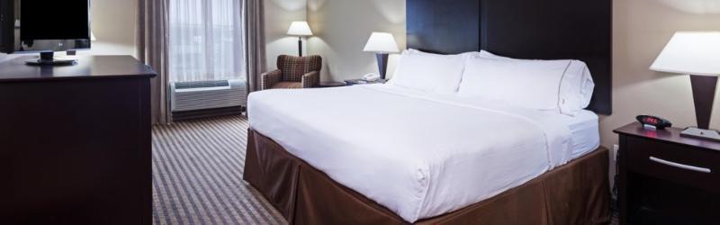 Holiday Inn Express & Suites Brady By Ihg Extérieur photo